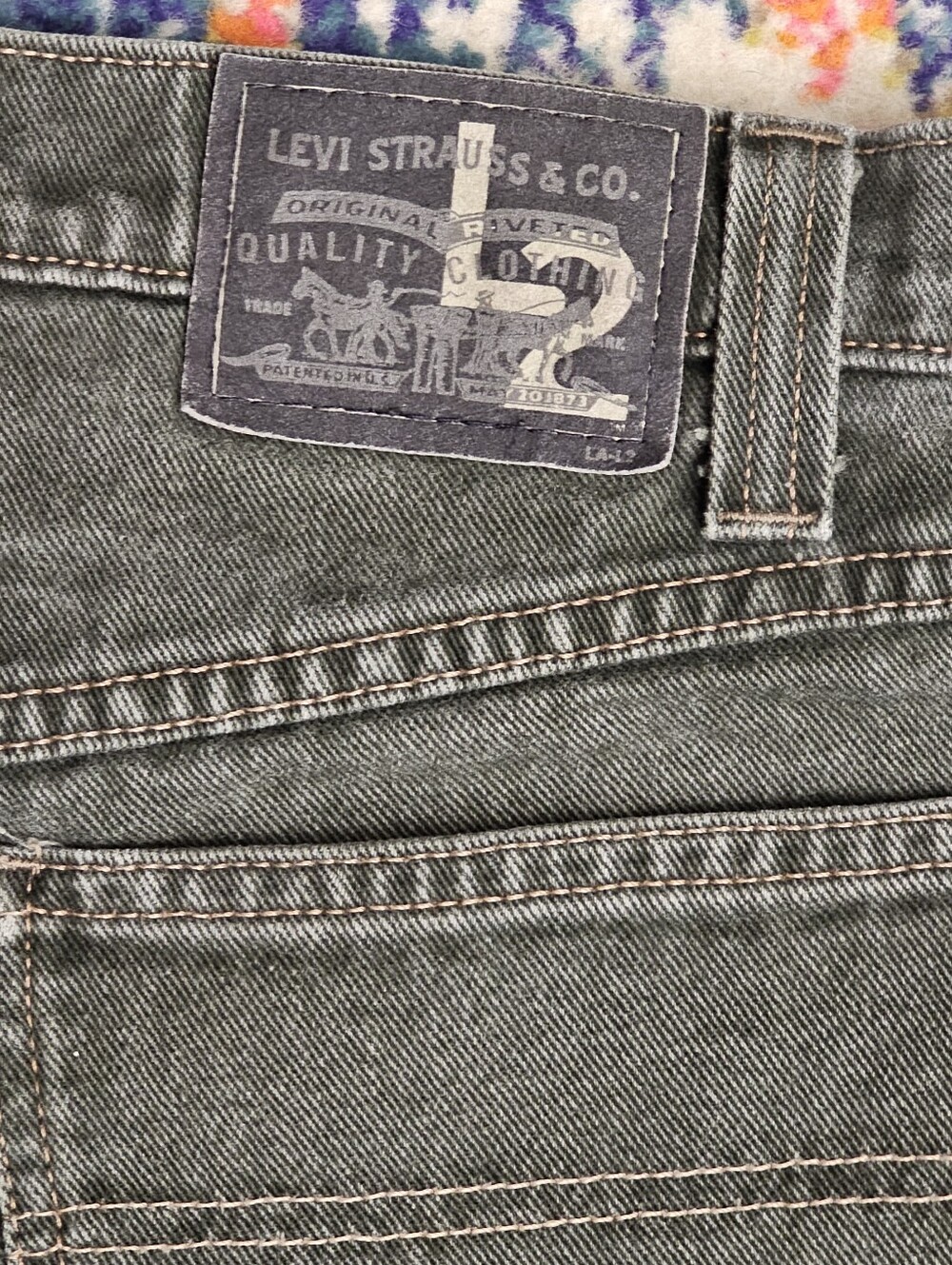 VTG 1995 Levi's L2 Forest Green Jeans Mens Tag 33x30 MEASURES 31x30 Baggy Loose - Picture 9 of 16